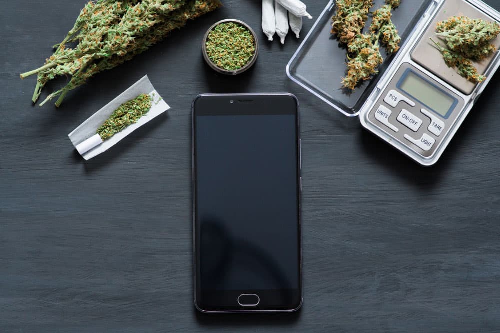 Top 5 Reasons is Better to Buy cannabis Online | Pacific Green Canada